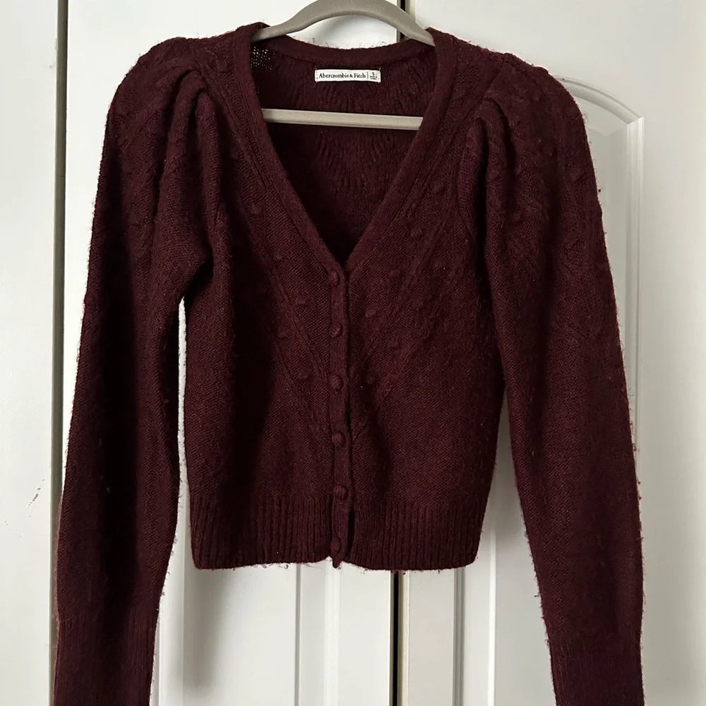 Women's Burgundy Sweater - Picture 1 of 3
